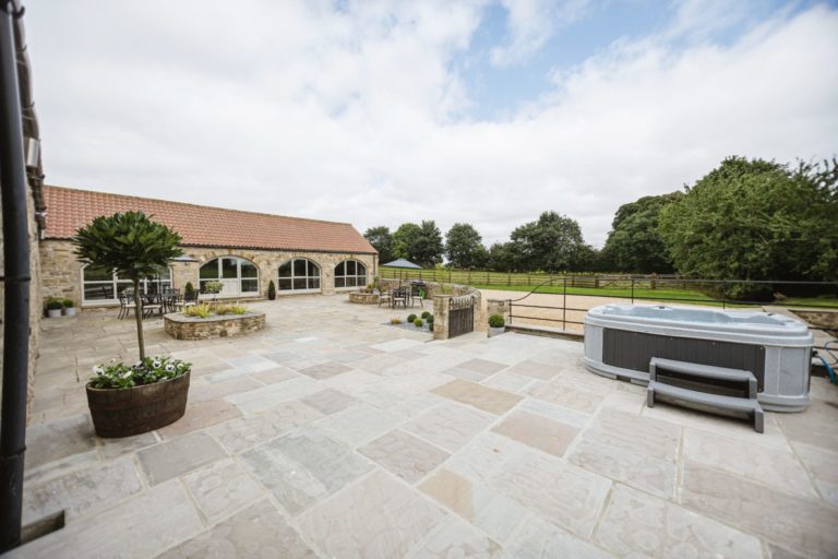 hot tub cottage yorkshire