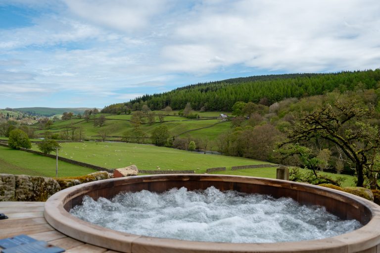 cottages with hot tubs Yorkshire