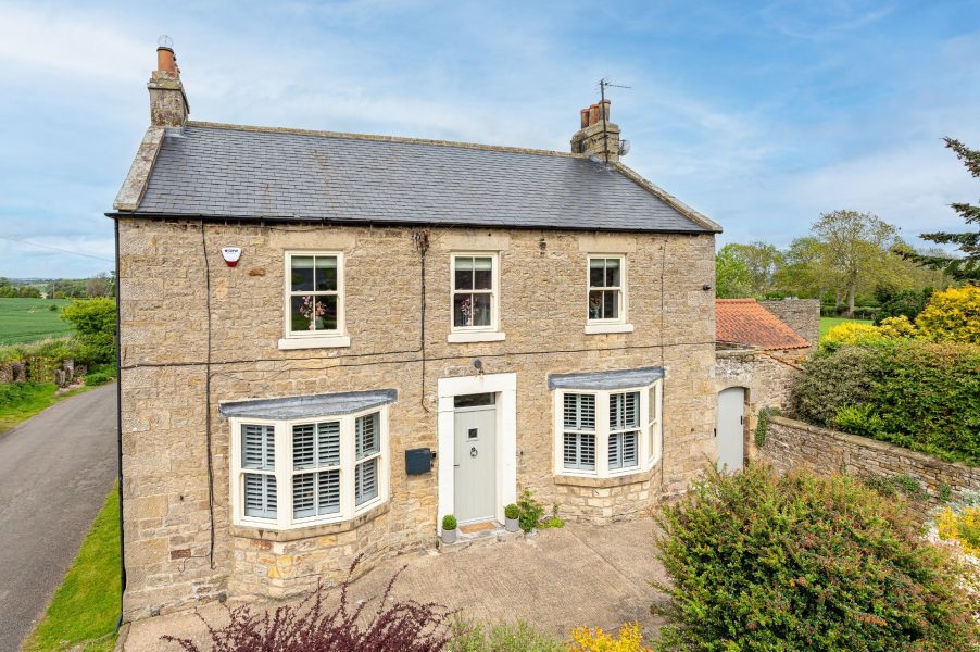 Large Yorkshire holiday home