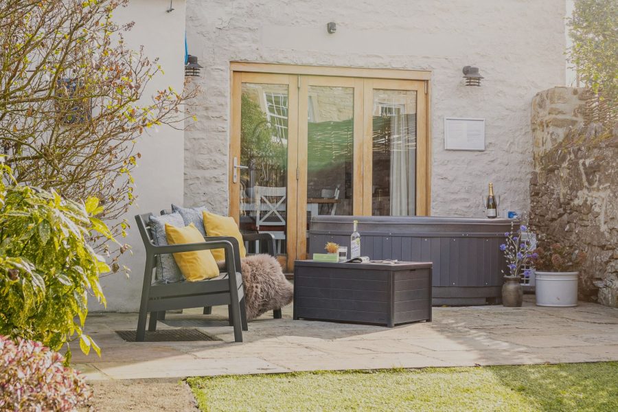 hot tub cottage yorkshire